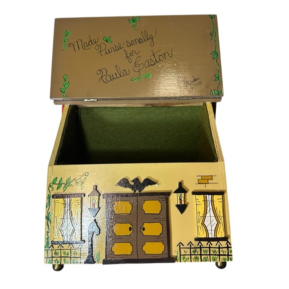 Vintage Custom Wood Cottage House Purse - Picture 7 of 13